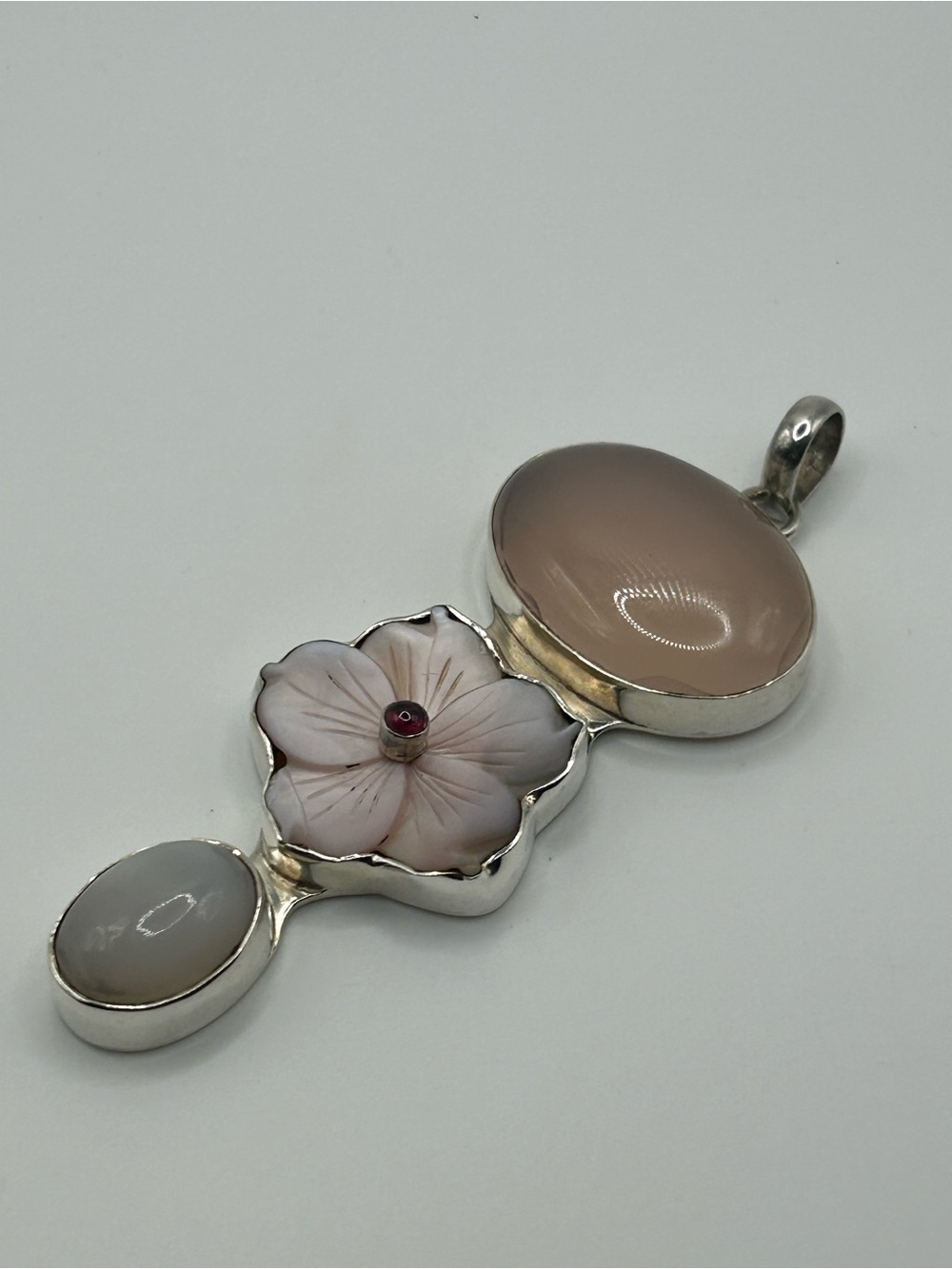 #877702-092626 925 Sterling silver moon stone rose quartz and MOF large  pendant